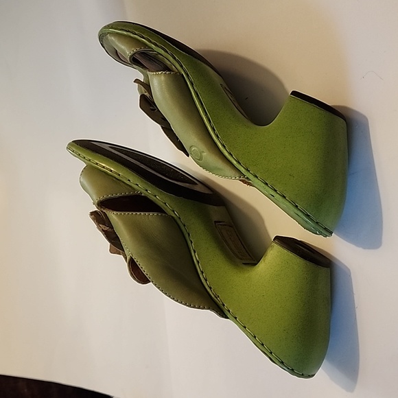 Born apple green leather slip on wedge sandals - Picture 4 of 10